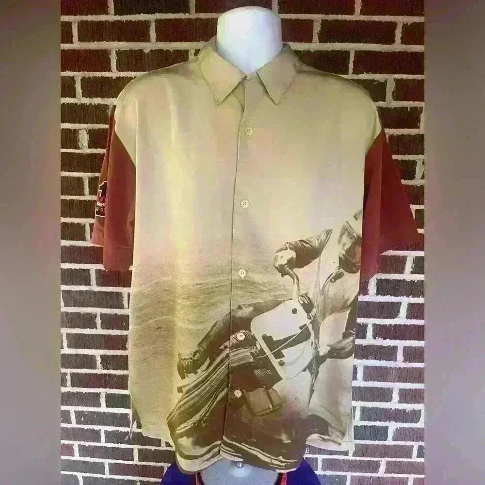 Harley Davidson - H-D Motorcycles Button-Up Shirt.